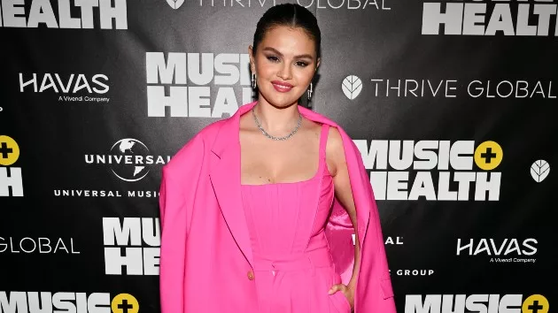getty_selenagomezpink_100223304409