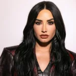 m_demilovato_angelo20kritikos_obb20media_100323918778