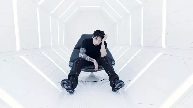 m_jungkooksitting_092923969967