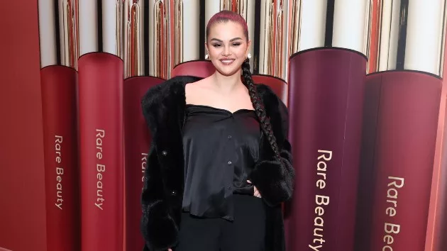 getty_selenagomezrarebeautyevent_100423270385