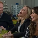 getty_modern_family_cast_10262023874047