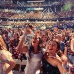 getty_taylorswiftfans_111623232582