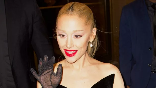 getty_arianagrande_120723907849