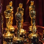 e_oscar_statues_03102023794235