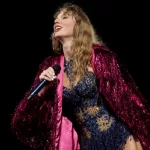 getty_taylorswiftonstagesingapore_031124909471