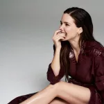 e_sophia_bush_glamour_04252024590105