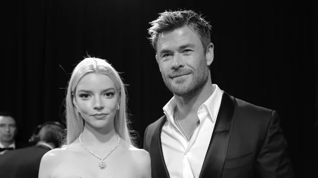 e_hemsworth_taylor_joy_04302024577861