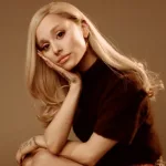 m_arianagrandecrouchinglookingatcam_katietemkin_031824447996