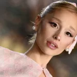 getty_arianagrandewickedpremiere_111324770911