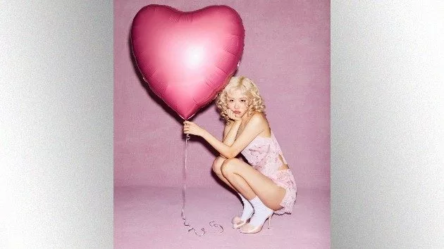 m_roseskims_012125486645