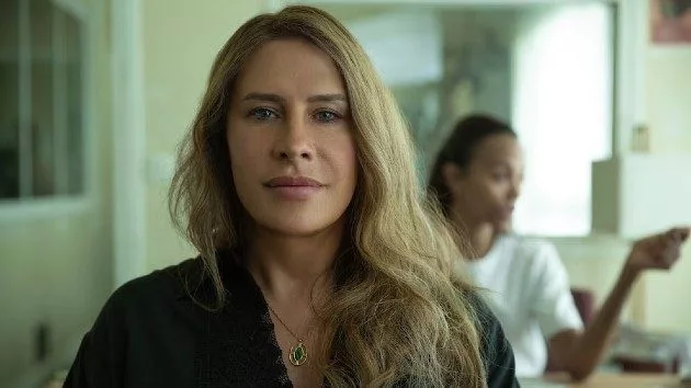 e_karlasofiagascon_012325968002