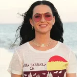 m_katyperrybythebeach_013035281301