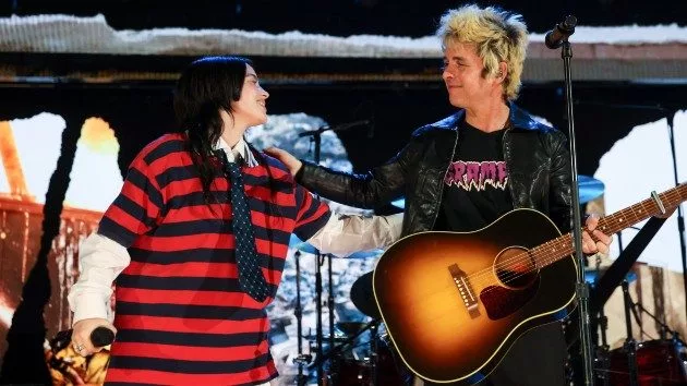 getty_billieeilishandbilliejoearmstrong_013125404631