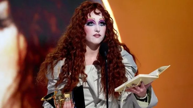 getty_chappell20at20podium_020725413177