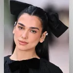 getty_dualipawithblackbow_021225339746