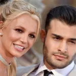 getty_britneyspearsandsamasghari_030424405634