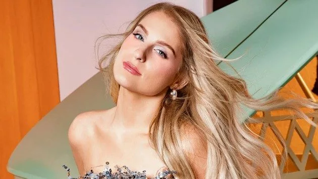 m_meghantrainorbillboard_munachiosegbu_032425129802