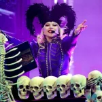 getty_ladygagaatcoachella_041225456381