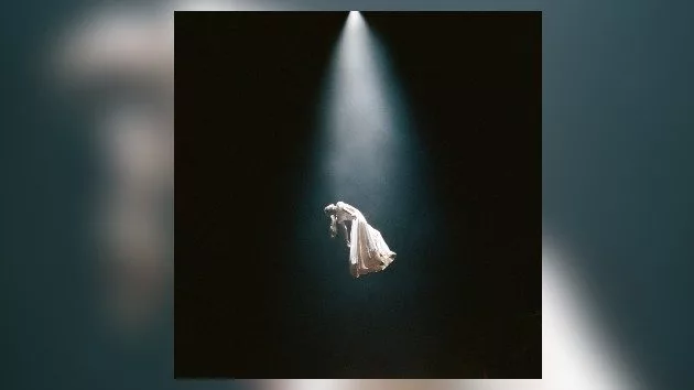 m_arianagrandebrighterdays_03122563161
