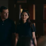 e_oliviamunnyourfriendsandneighbors_042225365279