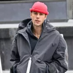 getty_justinbieberstanding_042825300871