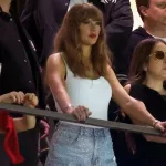 getty_taylorswiftatsuperbowl_022525309253