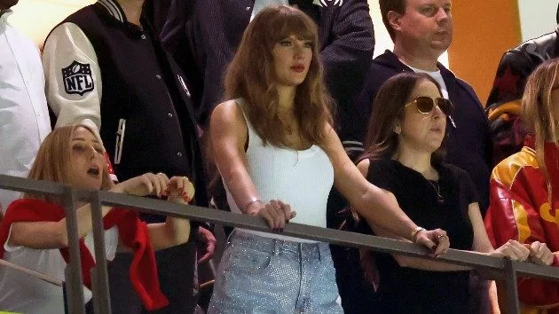 getty_taylorswiftatsuperbowl_022525309253