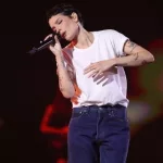 getty_halseyonstage_050625172601