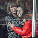 getty_taylorhugscaitlin_052225574331