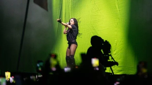 getty_charlixcxonstage_2b052825366709