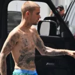 getty_justinbiebershirtless_061025196239