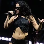 getty_charli20glasto_063025350266