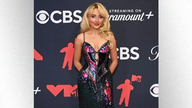 getty_sabrinacarpenterswampdress_090925681345