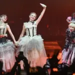 getty_gaga20onstage20with20evie20and20emma_093025955669