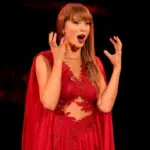 getty_taylorswiftlookingdelighted_1021259318