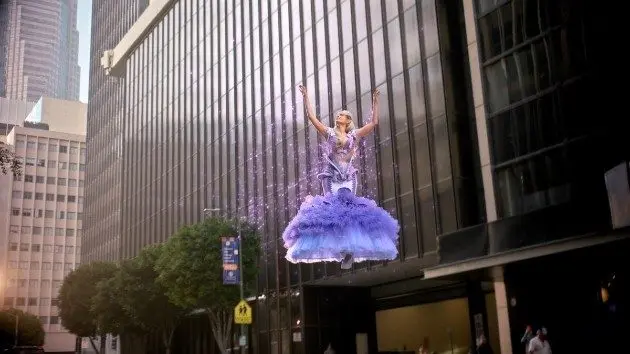 m_meghantrainorvideostill_11242526571