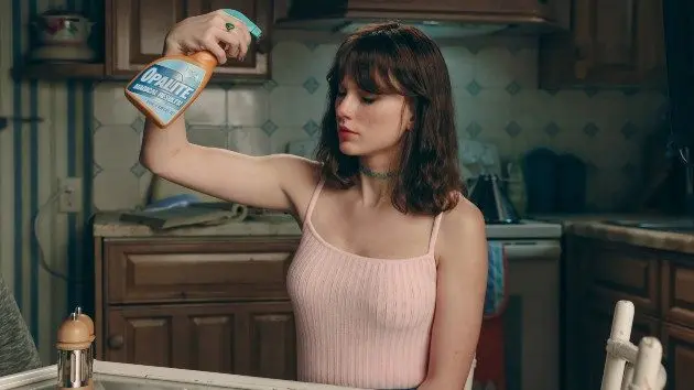 getty_taylorswiftopalitestill_021126725489