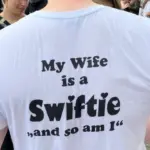 getty_swiftietshirt_030226533686