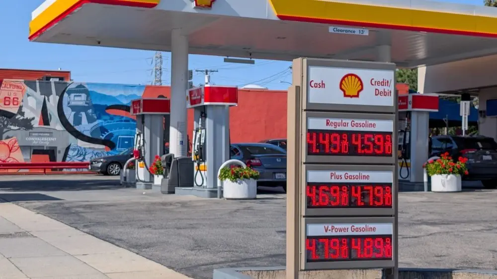 Gas prices at Shell station on Foothill Boulevard in Pasadena^ California - January 31^ 2026