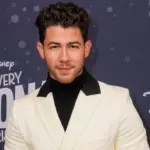m_nick20jonas20red20carpet_20disney20jose20alvarado20jr20_030426110184