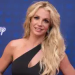 getty_britneyspearsblackdress_032726953267