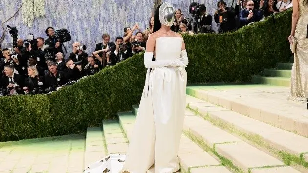 getty_katy20perry20met20gala_050426_0536766