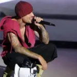 getty_justinbieberpinkcoachella_042126202812965584