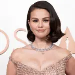 m_selenagomez_oscars20carpet1_scott20kirkland_031125345085