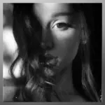 m_arianagrandehtimylm_050826244216