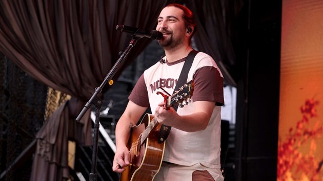 Vermont passes Noah Kahan-supported ticket resale cap bill