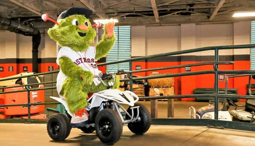 astros-mascot-orbit-2-astros-facebook