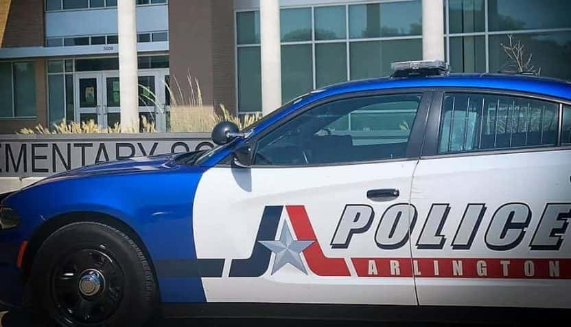 arlington-pd-at-school-apd-facebook