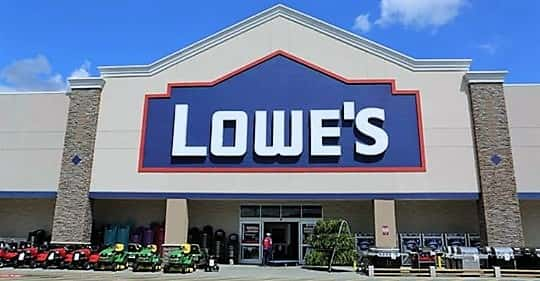 lowes-store-front-facebook