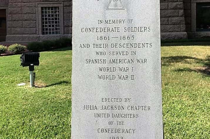 tarrant-county-courthouse-confederate-marker-jason-smith-attorney-facebook